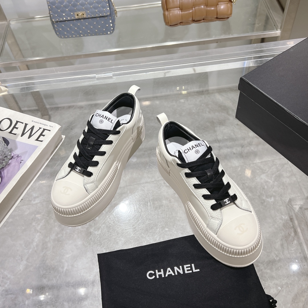 Women's high heels